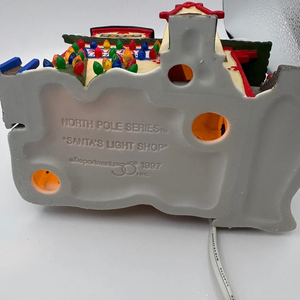 Dept 56 North Pole Series Santa's Light Shop Christmas Village House 56397